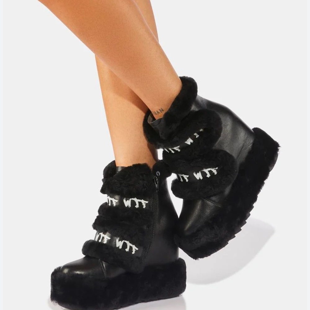 Anthony Wang DIZZY DREAM WEDGE BOOTS Fur-Lined size 6 women’s cute